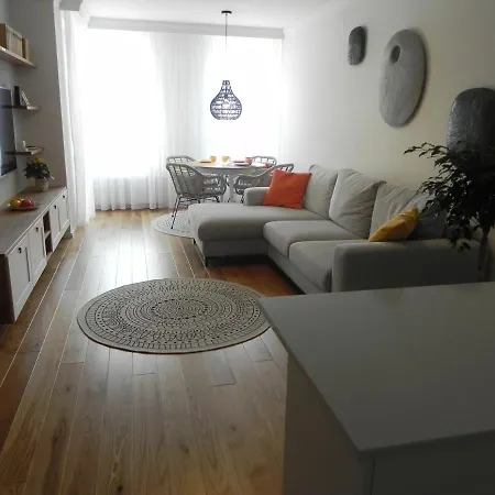 Apartment Apartament Poli Poli *