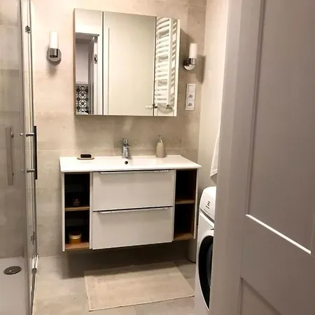 Apartament Poli Poli Apartment *